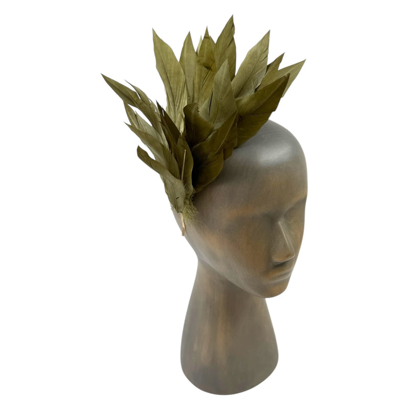Green feather fascinator
