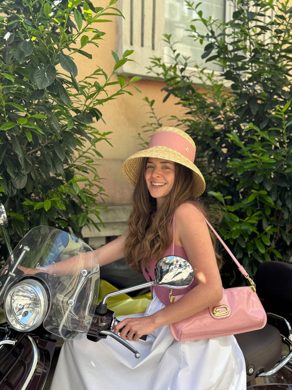 Helena hat