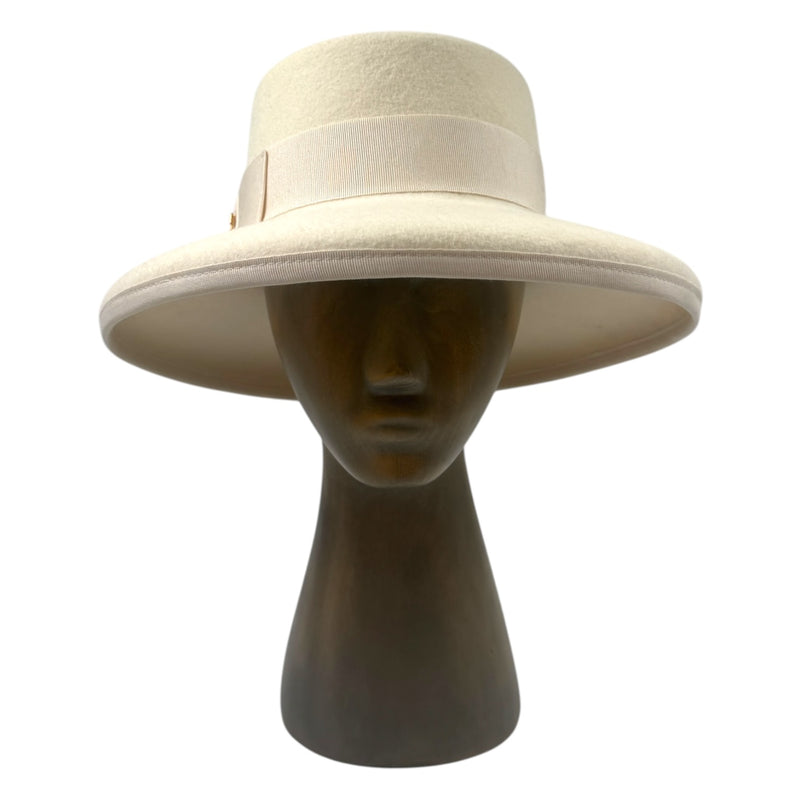 Off white Lora hat