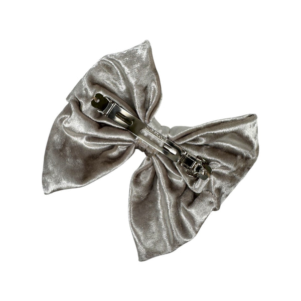 Velvet bow