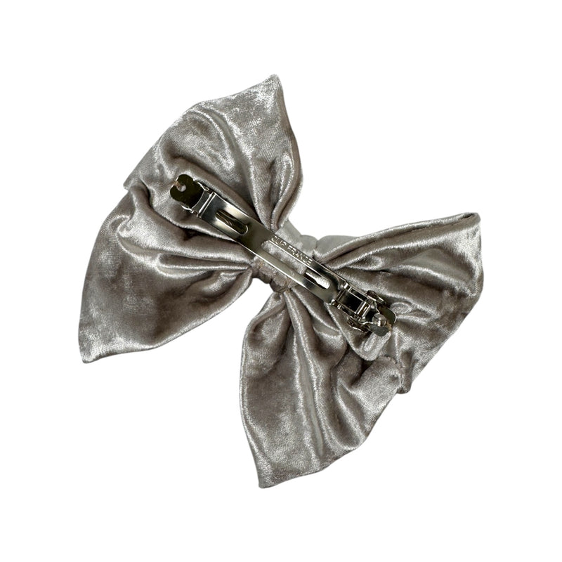 Velvet bow