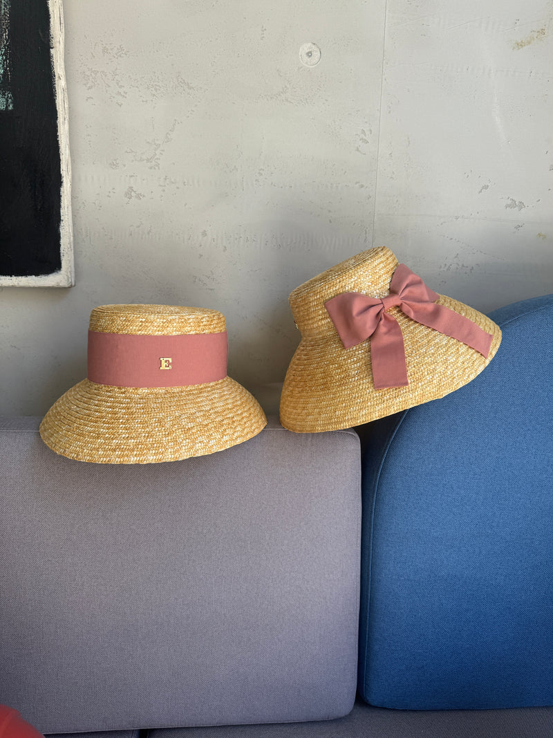 Helena hat