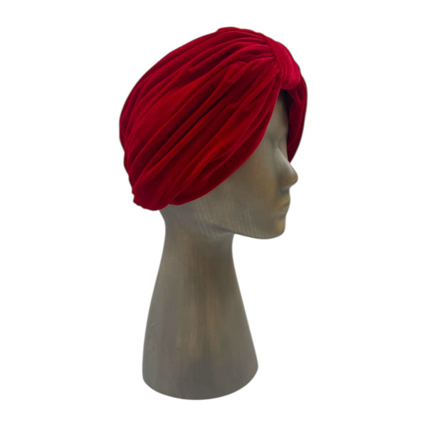 Crveni plišani turban