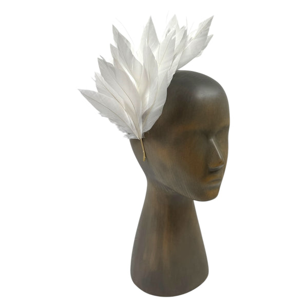 White feather fascinator
