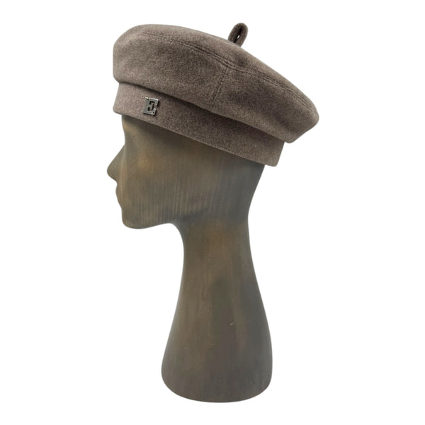 Lara Beret