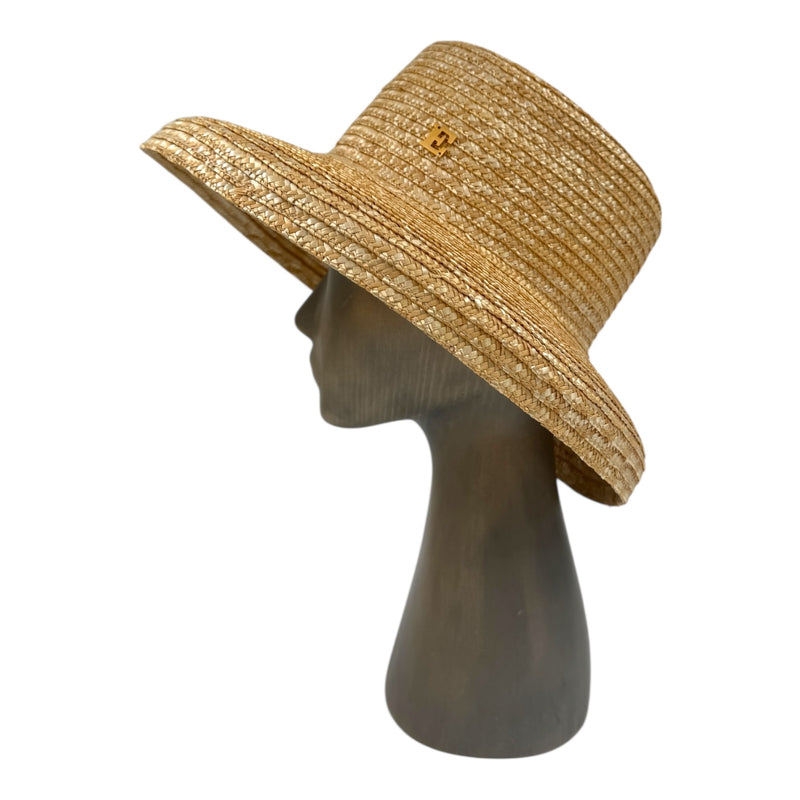 Lora hat