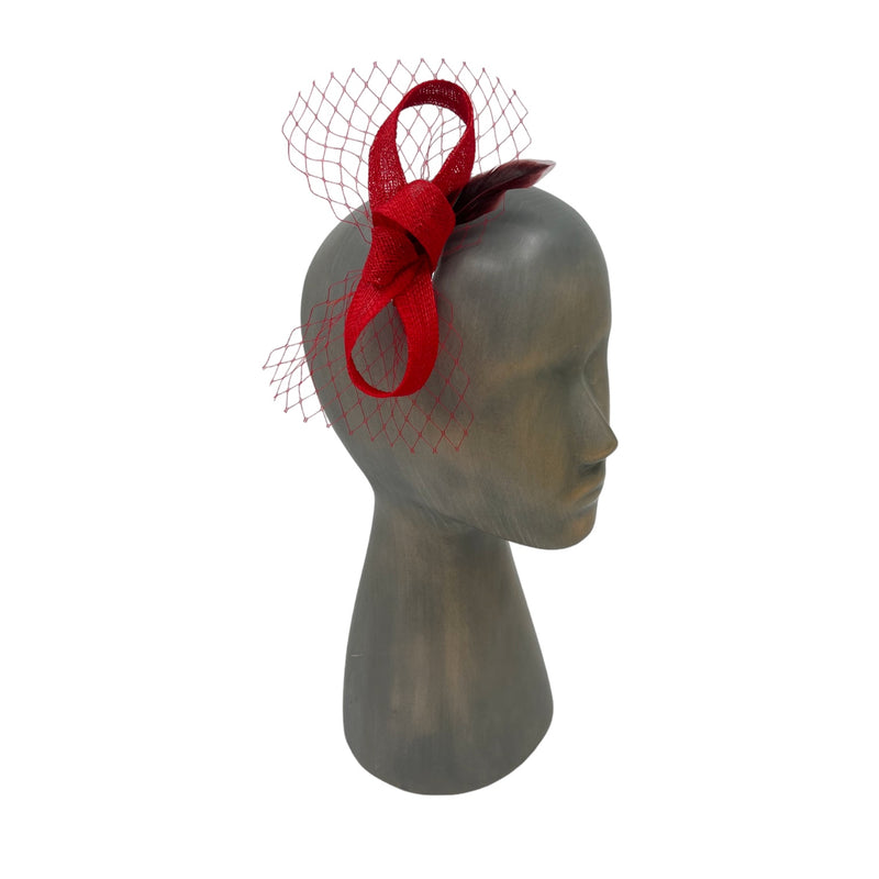 Crvena Mašna fascinator