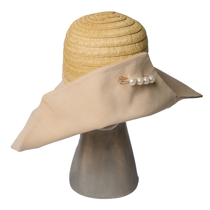Pearl hat